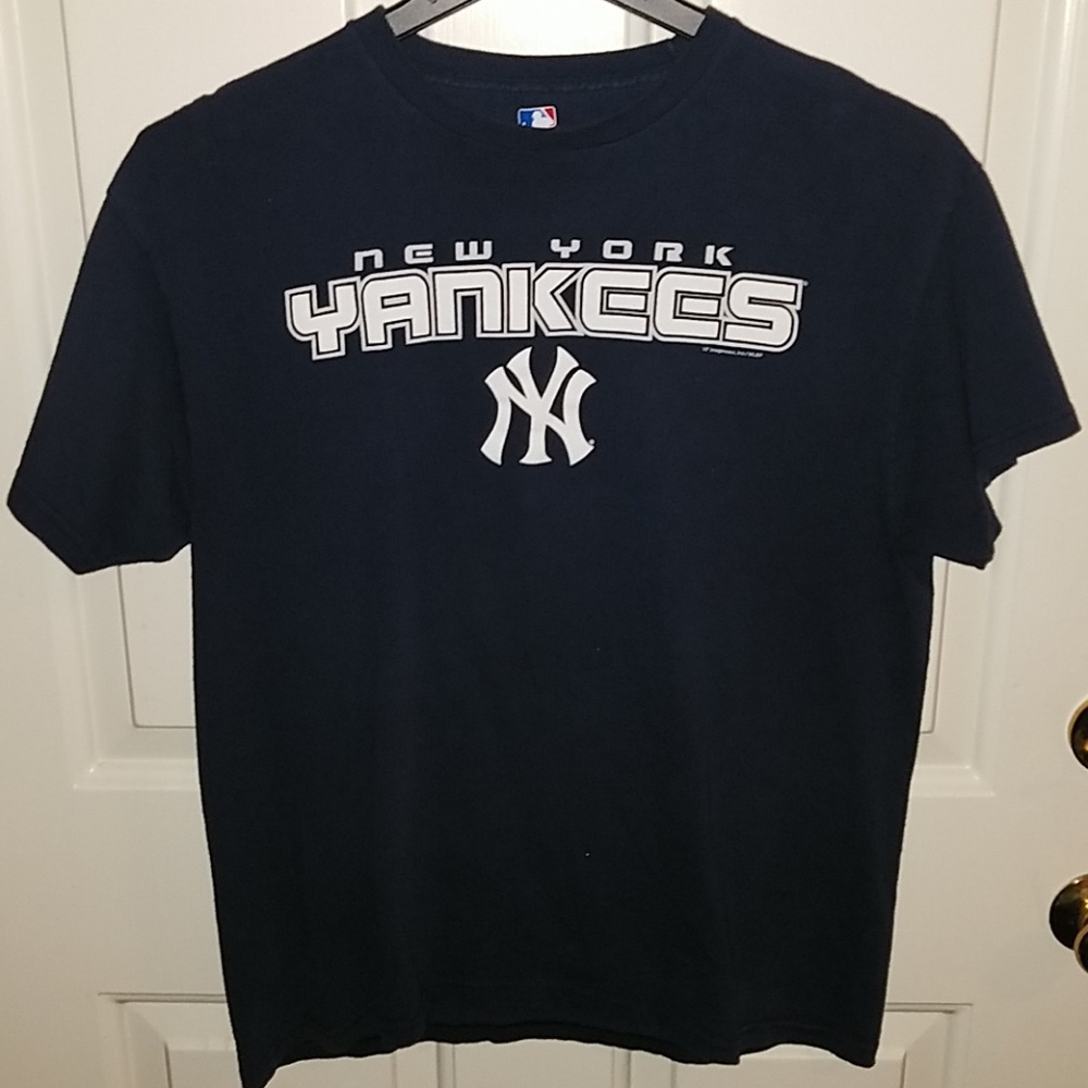MLB New York Yankees Mens Baseball T-shirt size Large